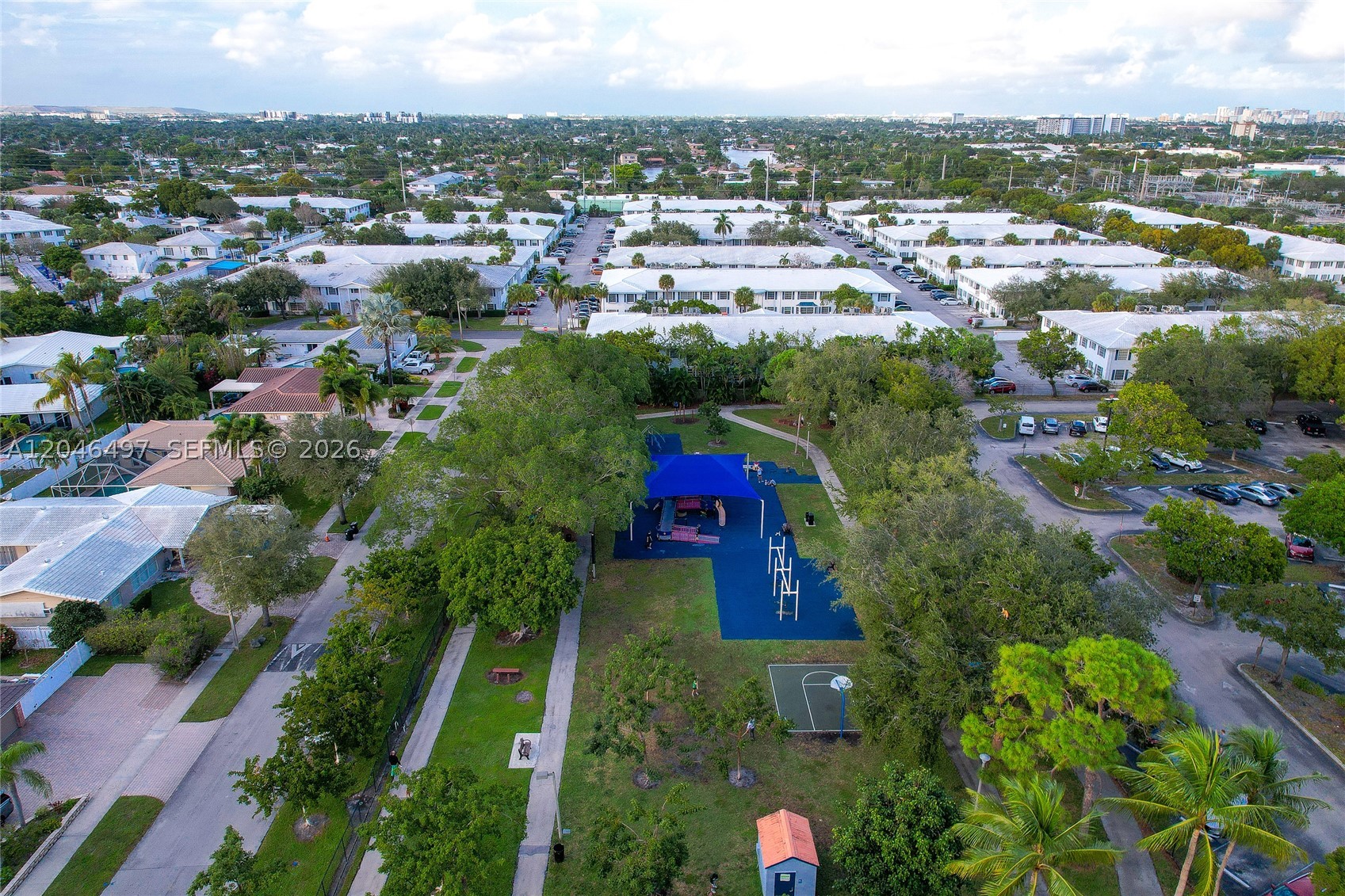 IMPERIAL POINT COLONNADES - Residential