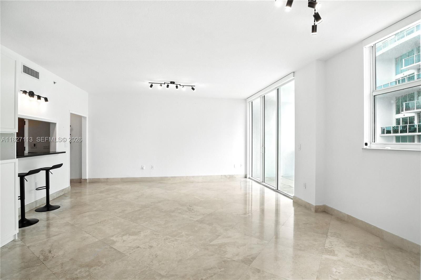 BRICKELL ON THE RIVER N T - Residential