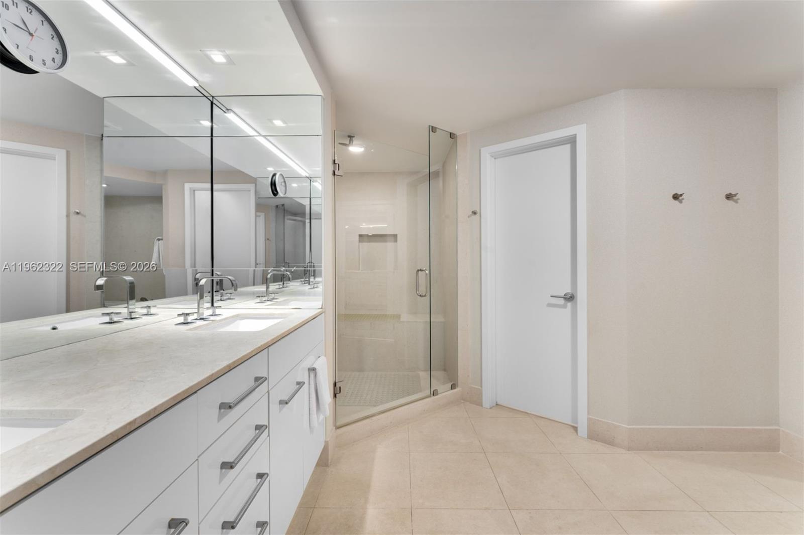 NORTH CARILLON BEACH COND - Residential