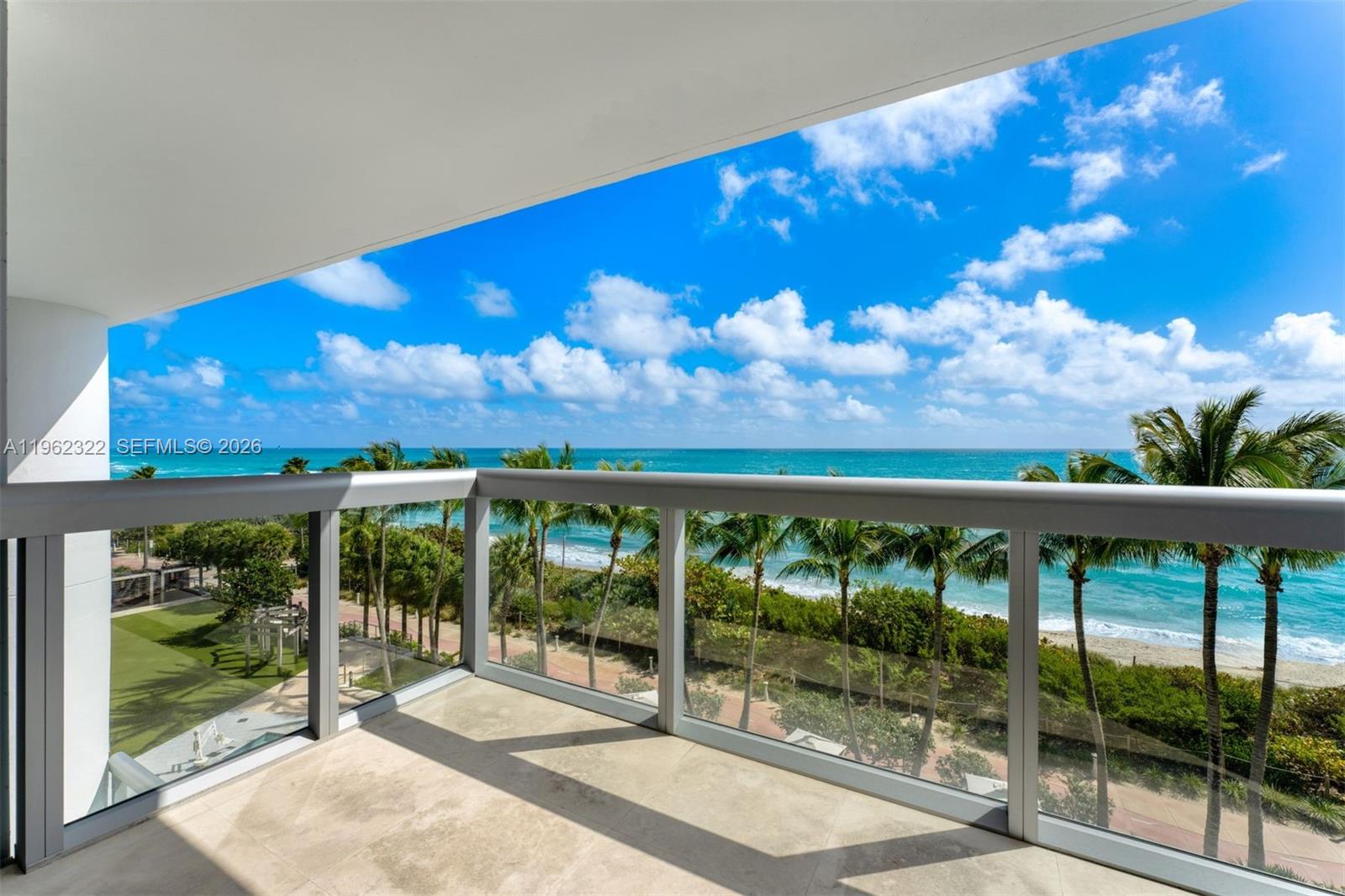 NORTH CARILLON BEACH COND - Residential