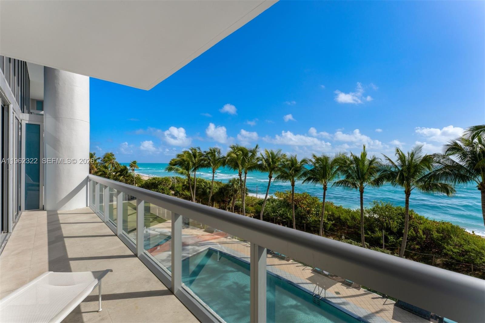 NORTH CARILLON BEACH COND - Residential