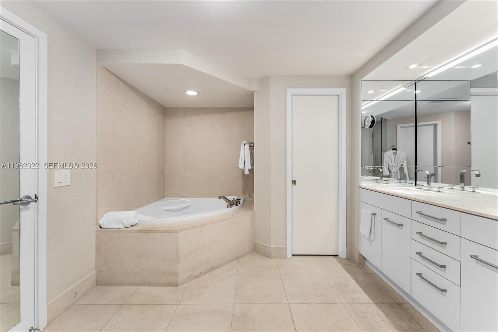 NORTH CARILLON BEACH COND - Residential