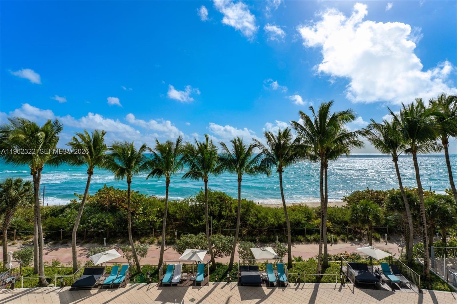 NORTH CARILLON BEACH COND - Residential