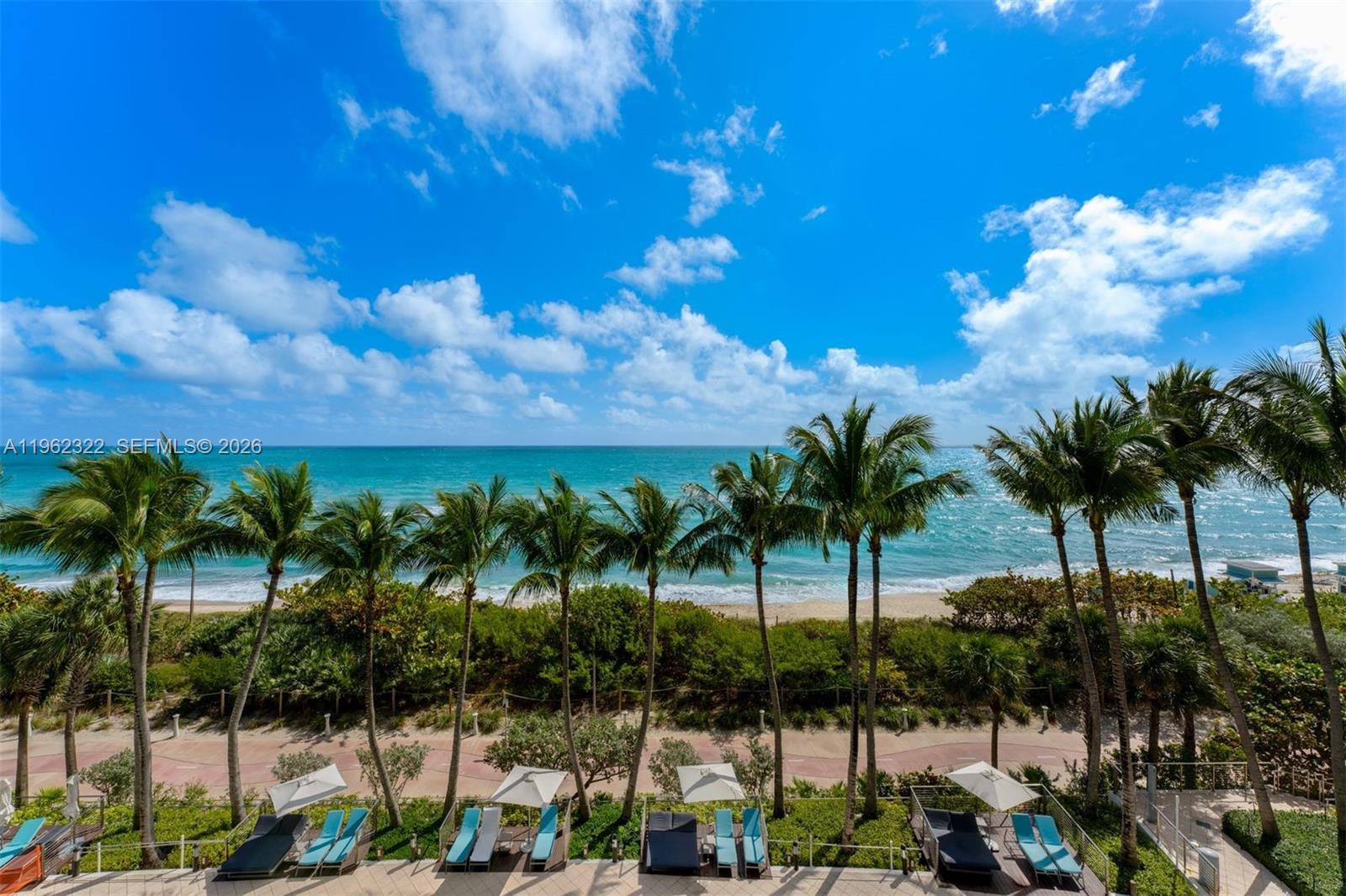 NORTH CARILLON BEACH COND - Residential