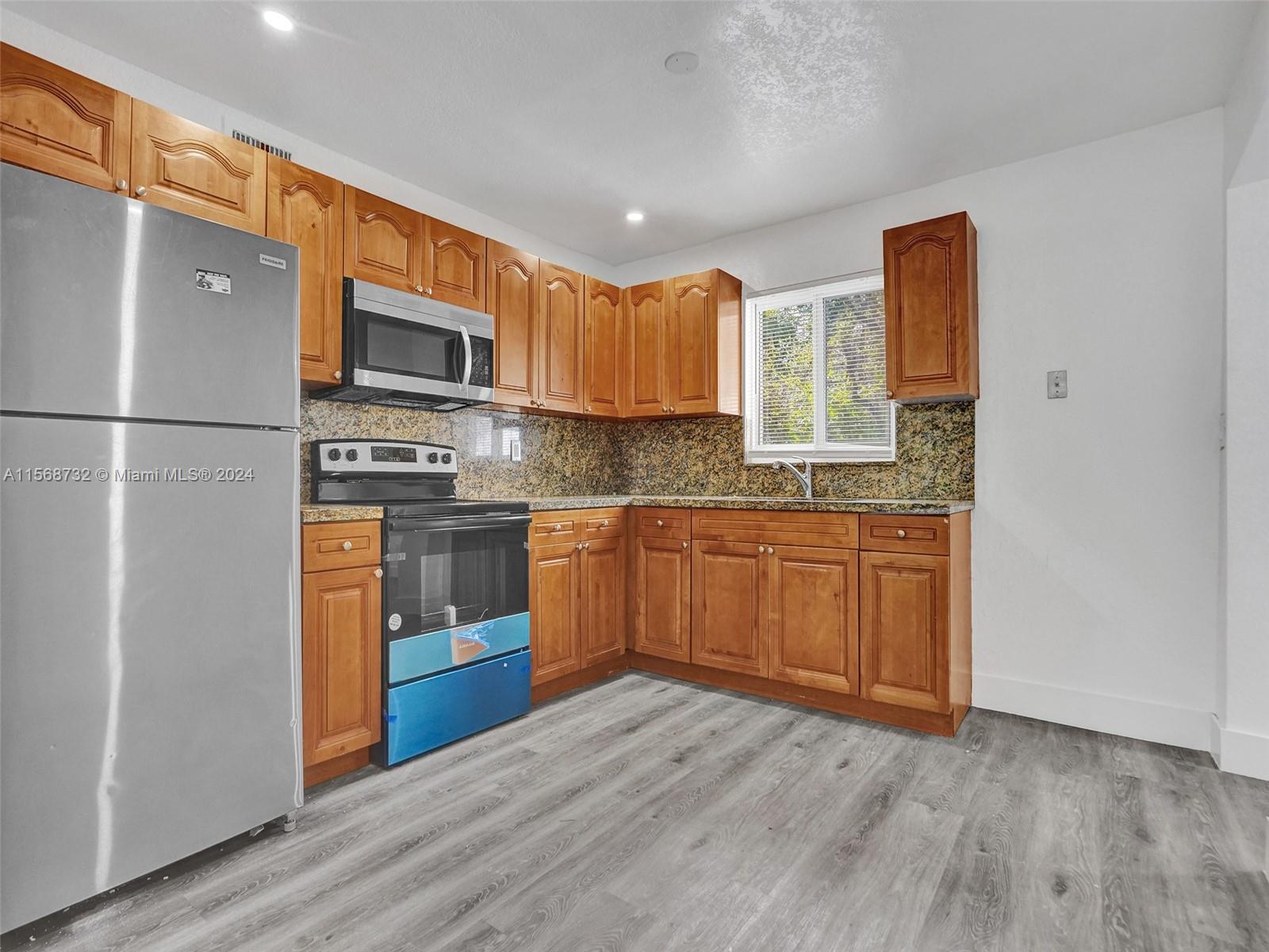 MIAMI GARDENS ESTATES SEC - Residential