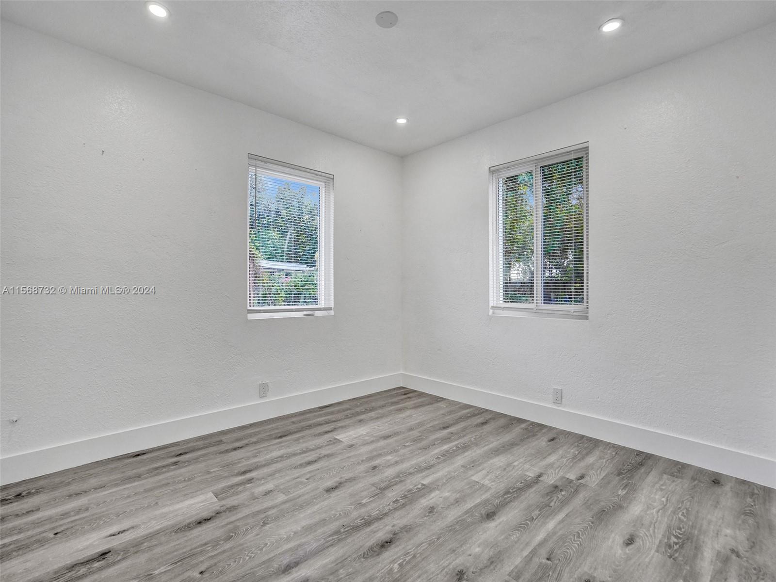 MIAMI GARDENS ESTATES SEC - Residential
