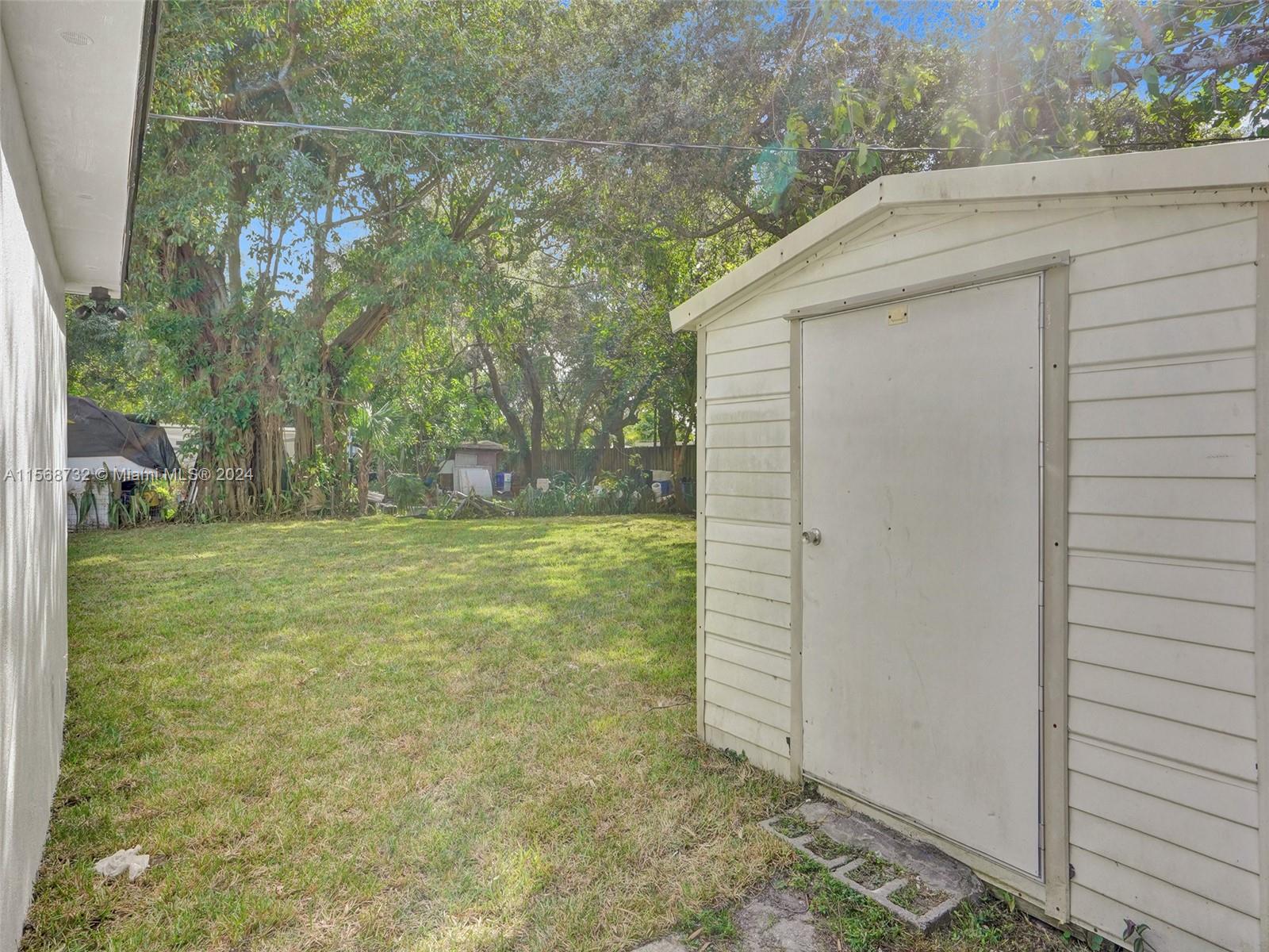 MIAMI GARDENS ESTATES SEC - Residential