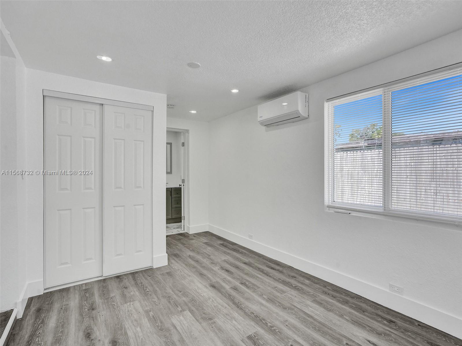 MIAMI GARDENS ESTATES SEC - Residential