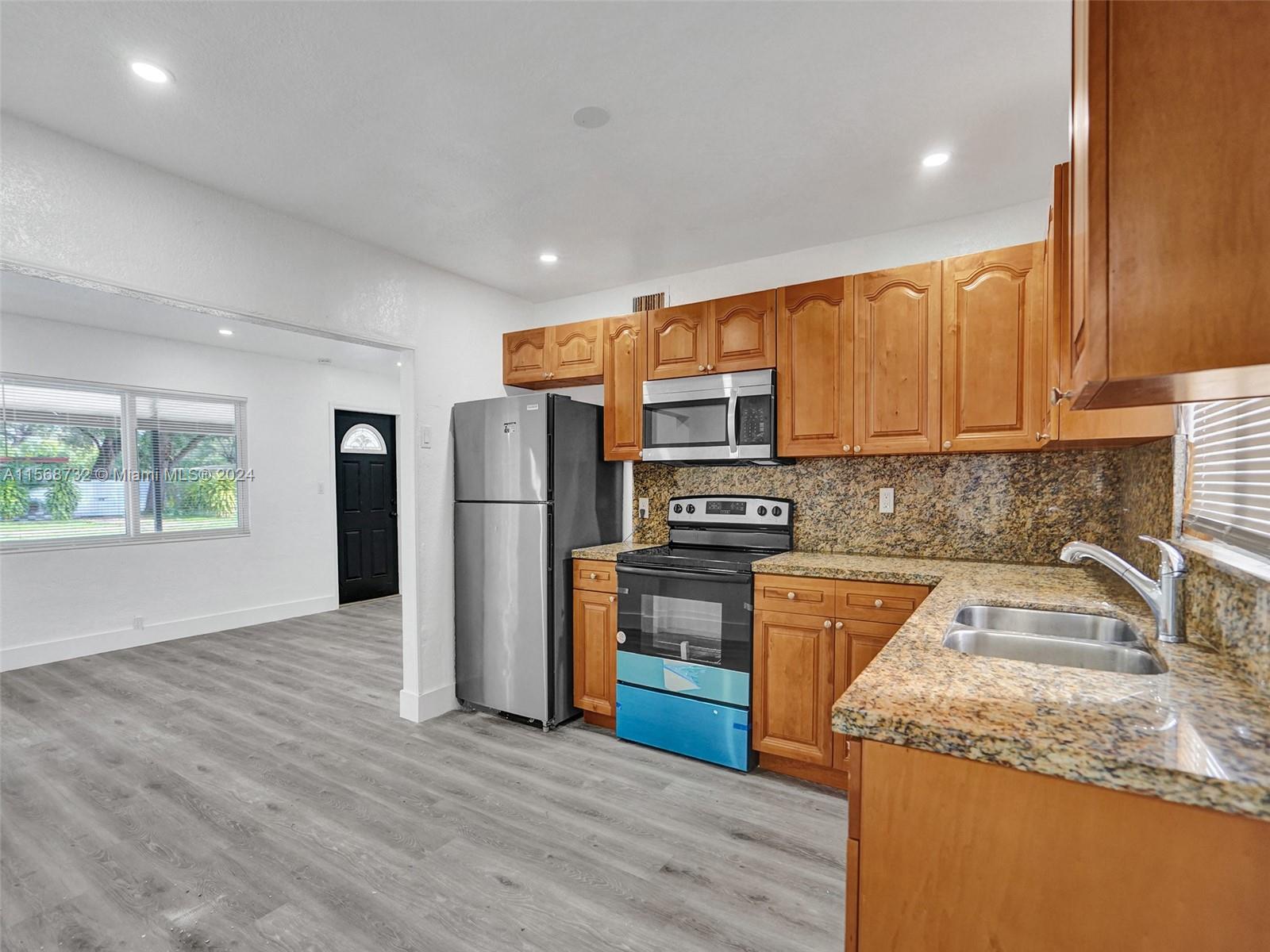 MIAMI GARDENS ESTATES SEC - Residential