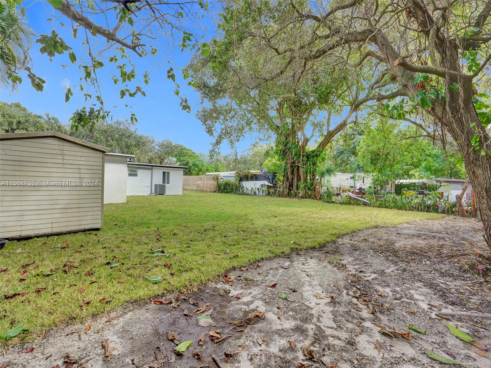 MIAMI GARDENS ESTATES SEC - Residential