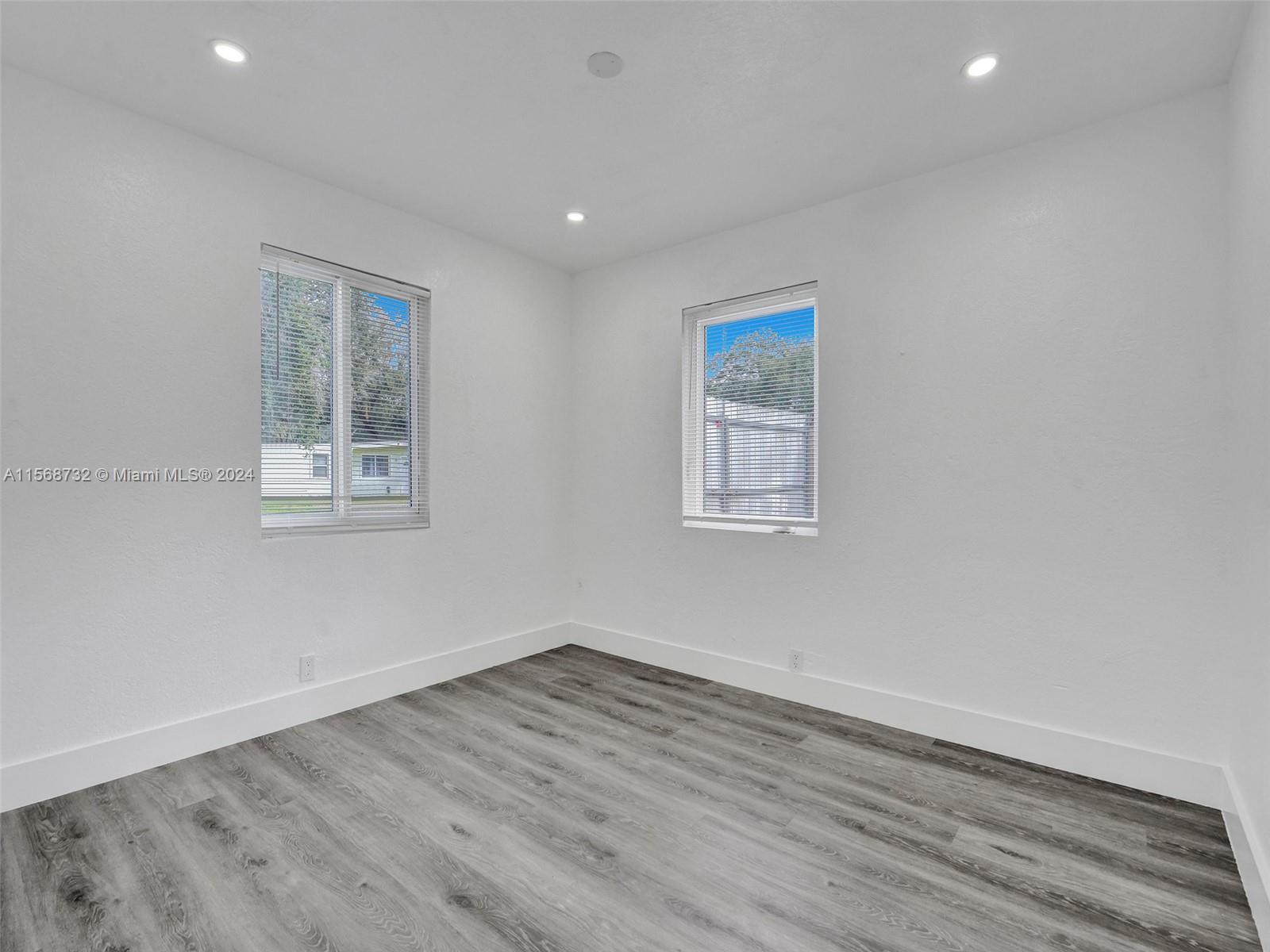 MIAMI GARDENS ESTATES SEC - Residential