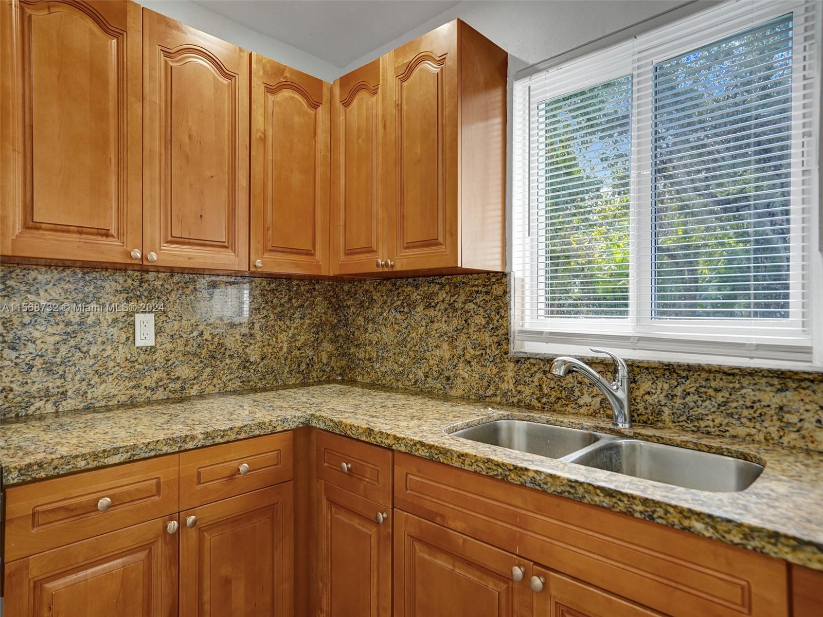 MIAMI GARDENS ESTATES SEC - Residential
