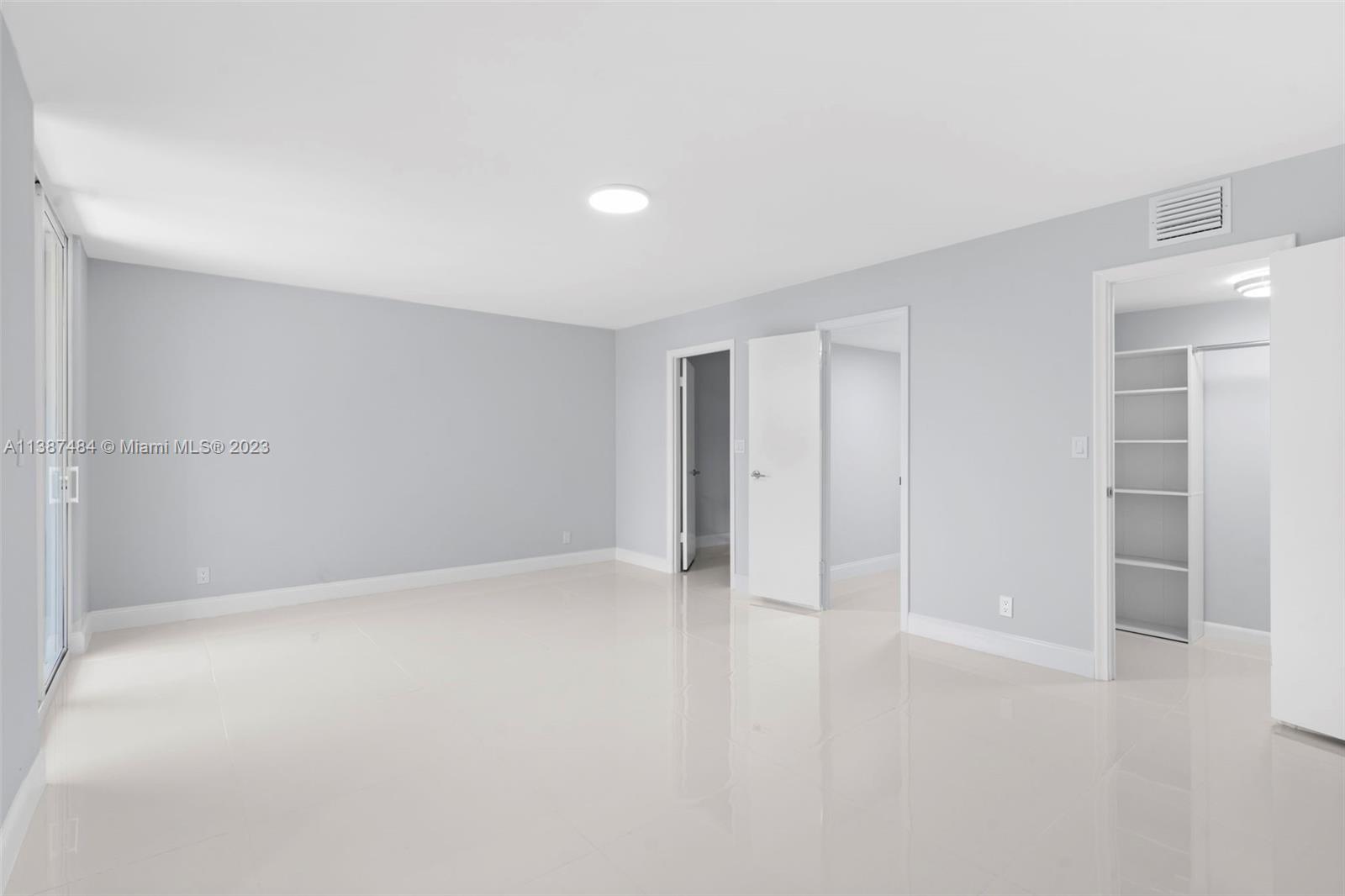 VENETIAN PARK III CONDO - Residential Lease