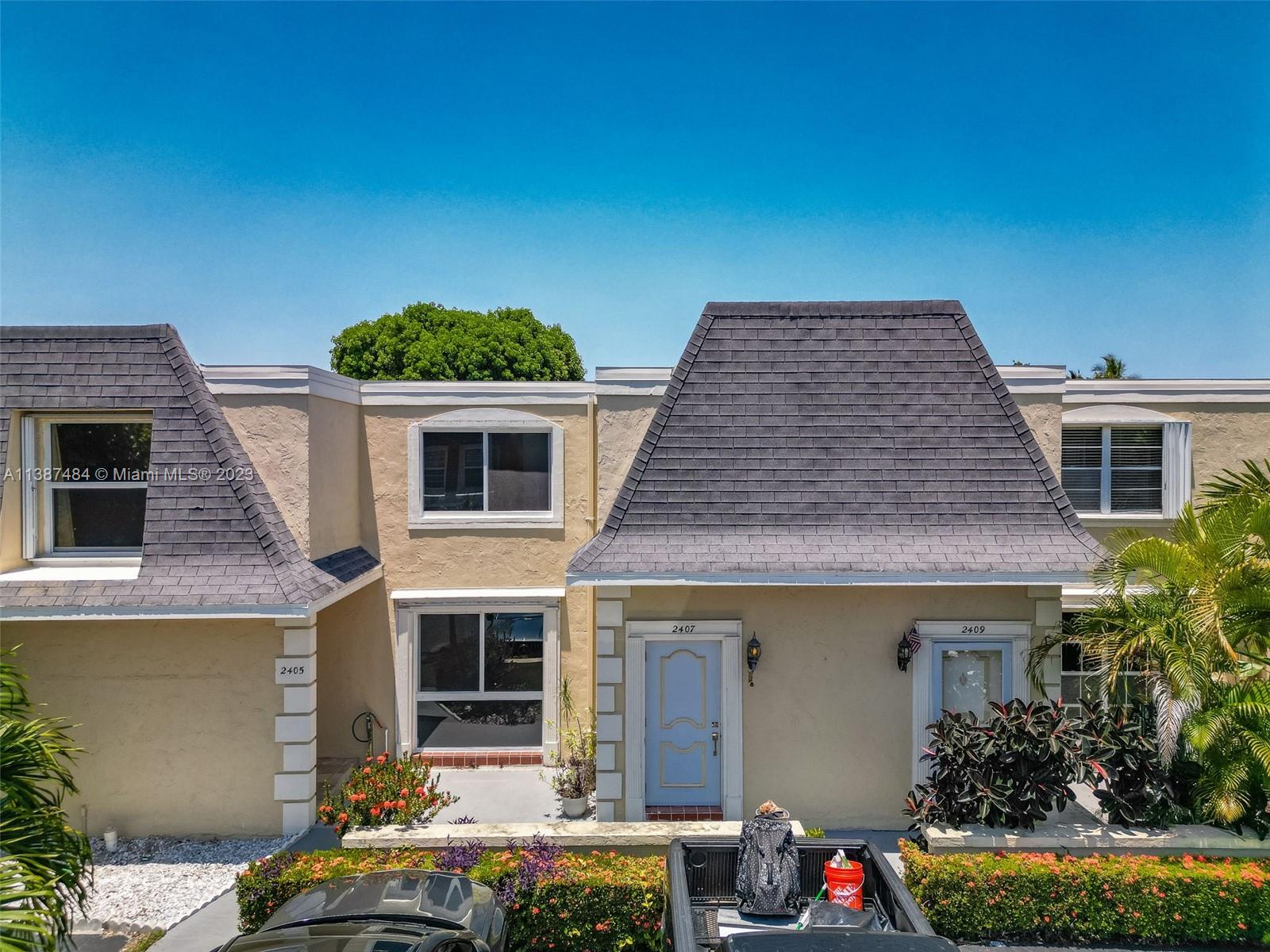 VENETIAN PARK III CONDO - Residential Lease