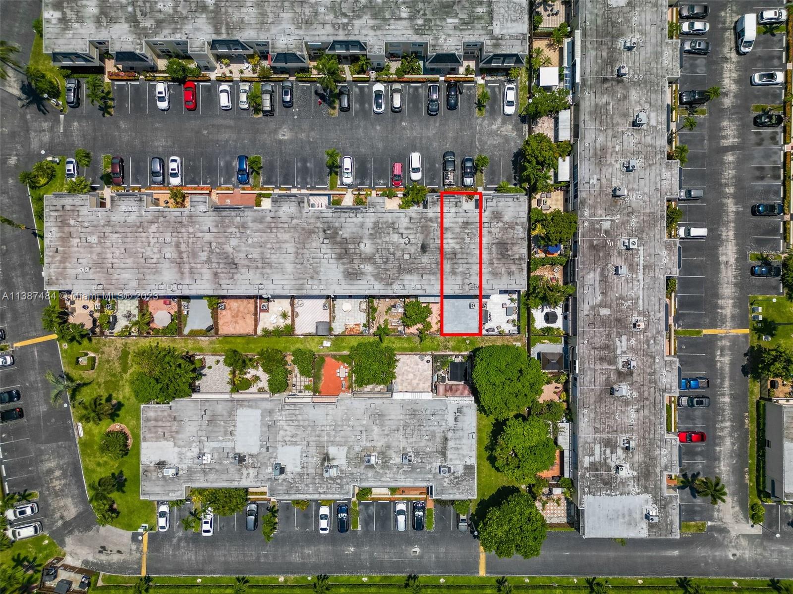 VENETIAN PARK III CONDO - Residential Lease