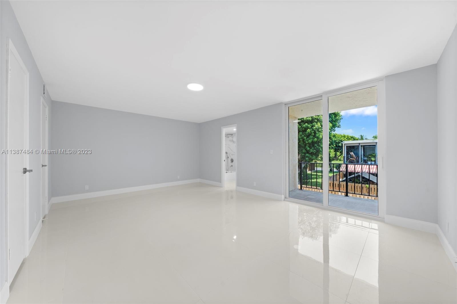 VENETIAN PARK III CONDO - Residential Lease