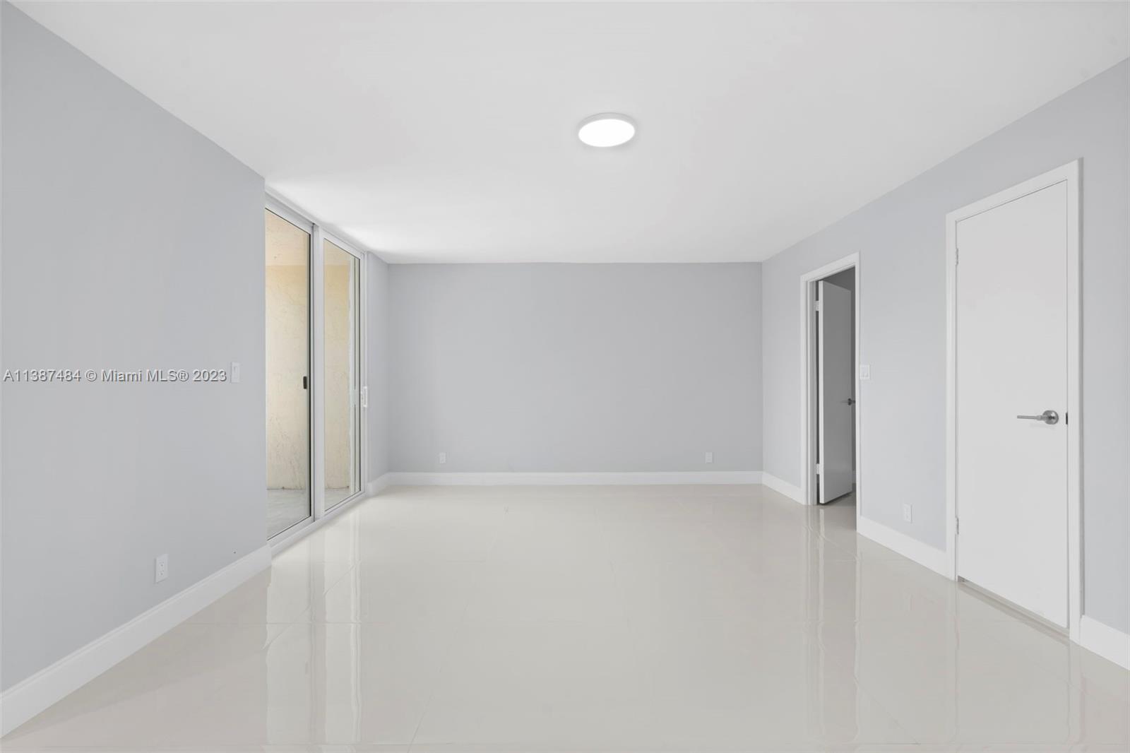 VENETIAN PARK III CONDO - Residential Lease