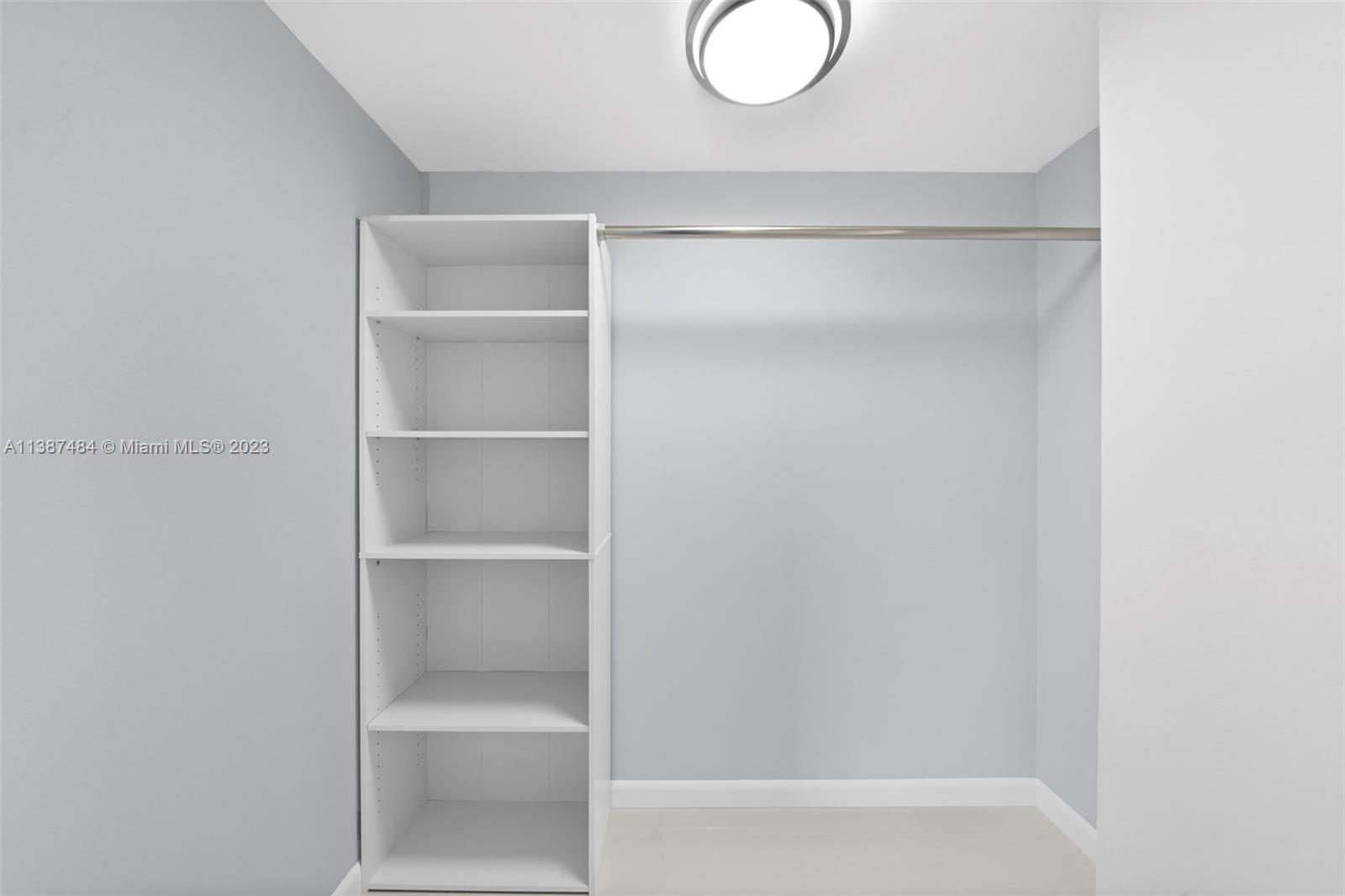 VENETIAN PARK III CONDO - Residential Lease
