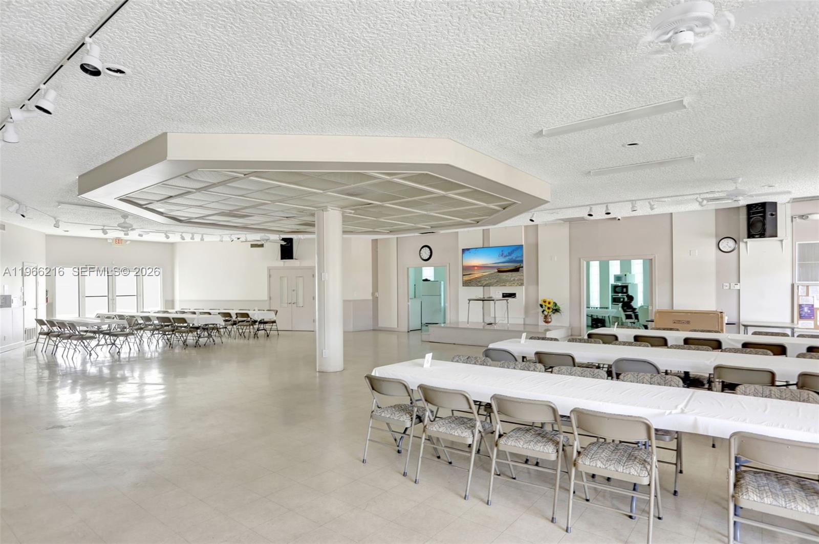 BRADLEY HALL CONDO - Residential