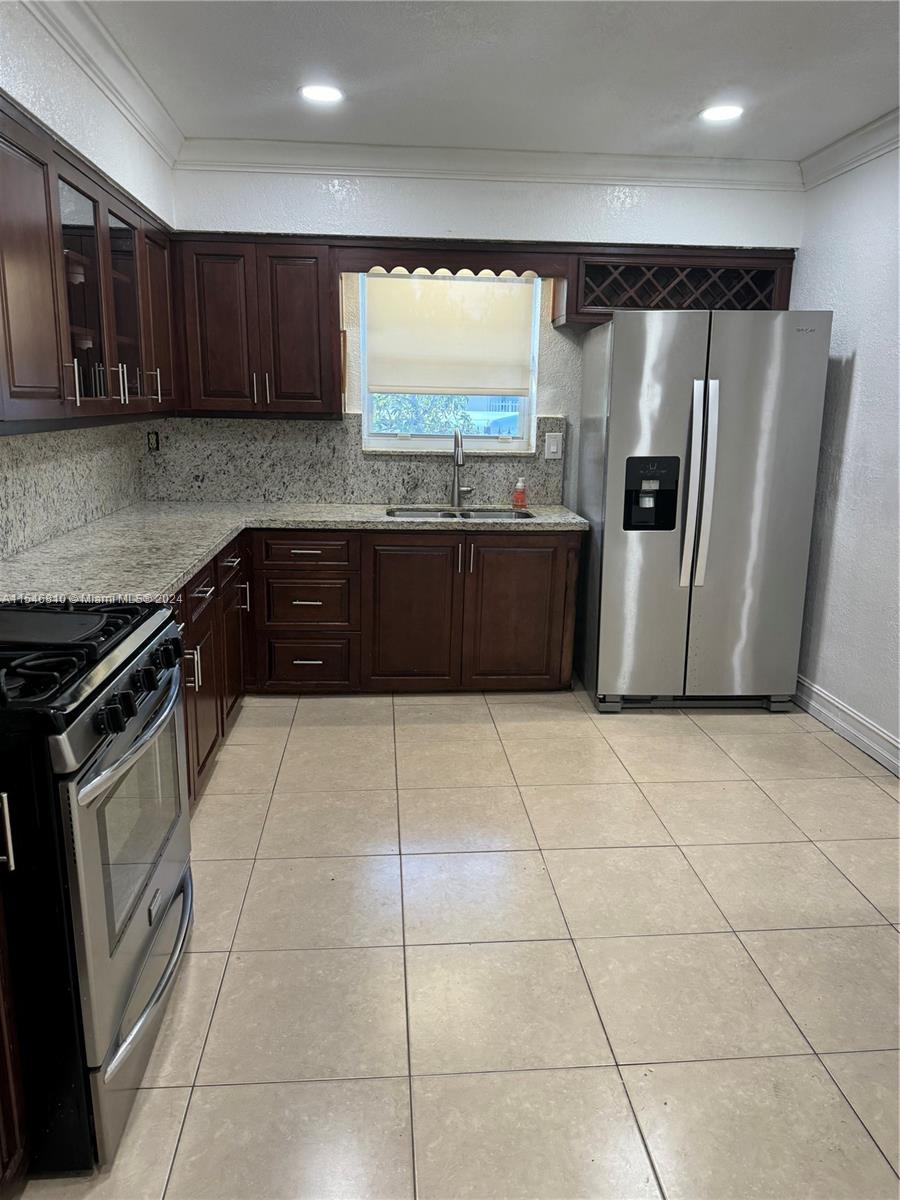 CORAL GABLES FLAGLER ST S - Residential