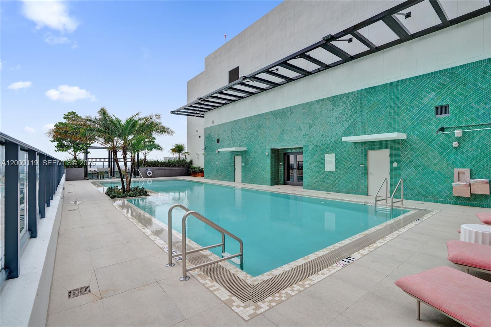 Crosby Miami World Center - Residential