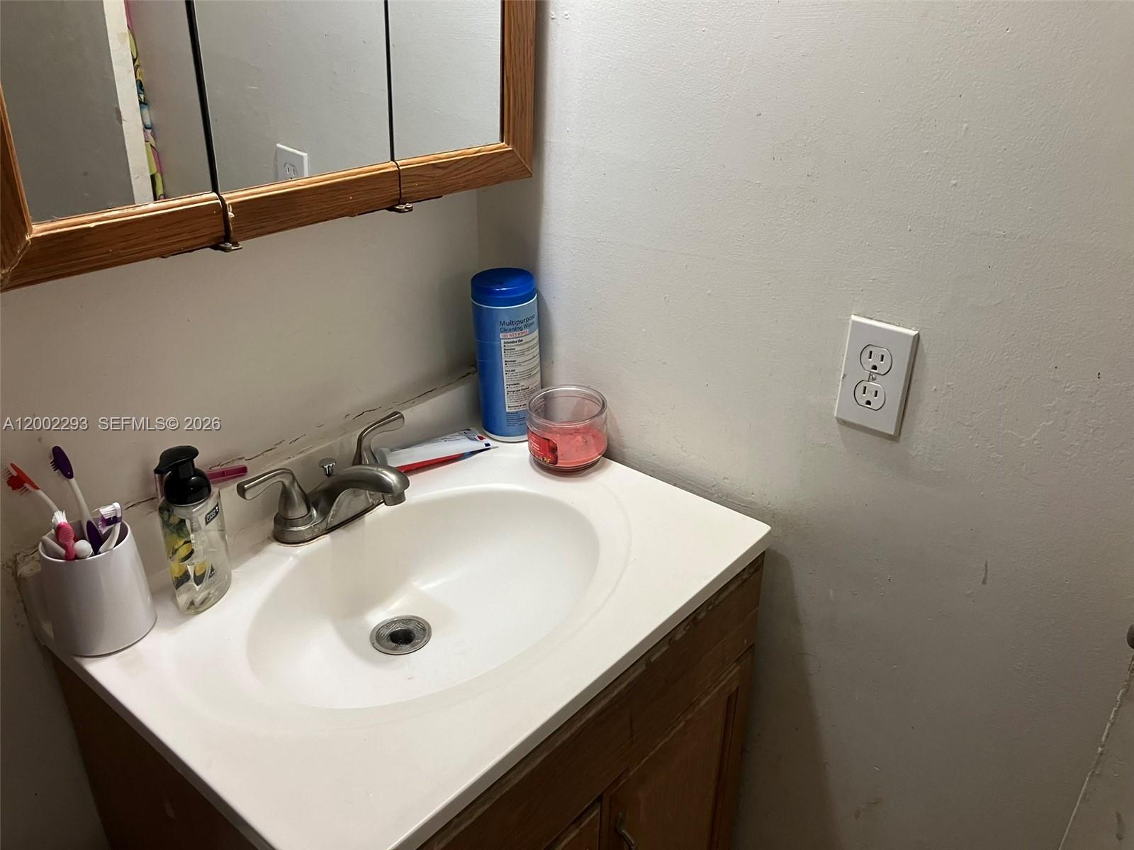 SOUTH WINDS CONDO - Residential