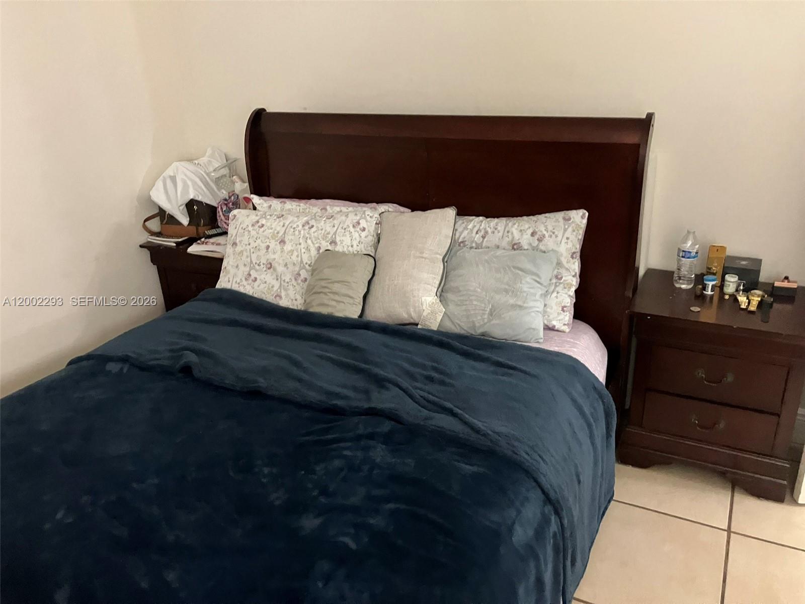 SOUTH WINDS CONDO - Residential