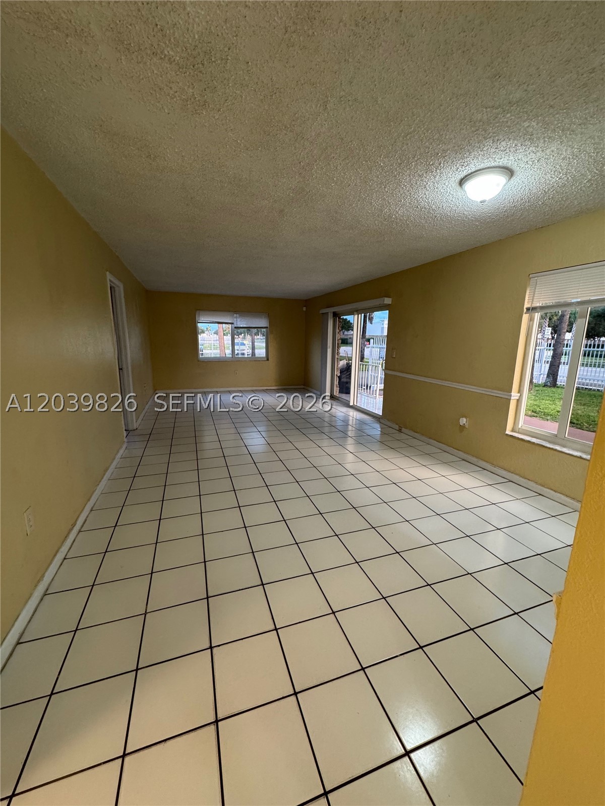 NEW WORLD CONDO APTS IV - Residential