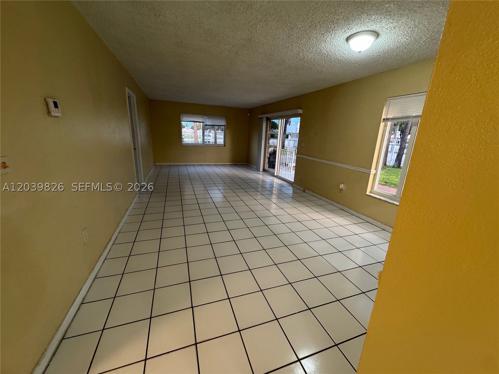 NEW WORLD CONDO APTS IV - Residential