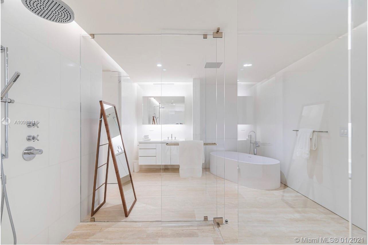 SURF CLUB CONDO - Residential