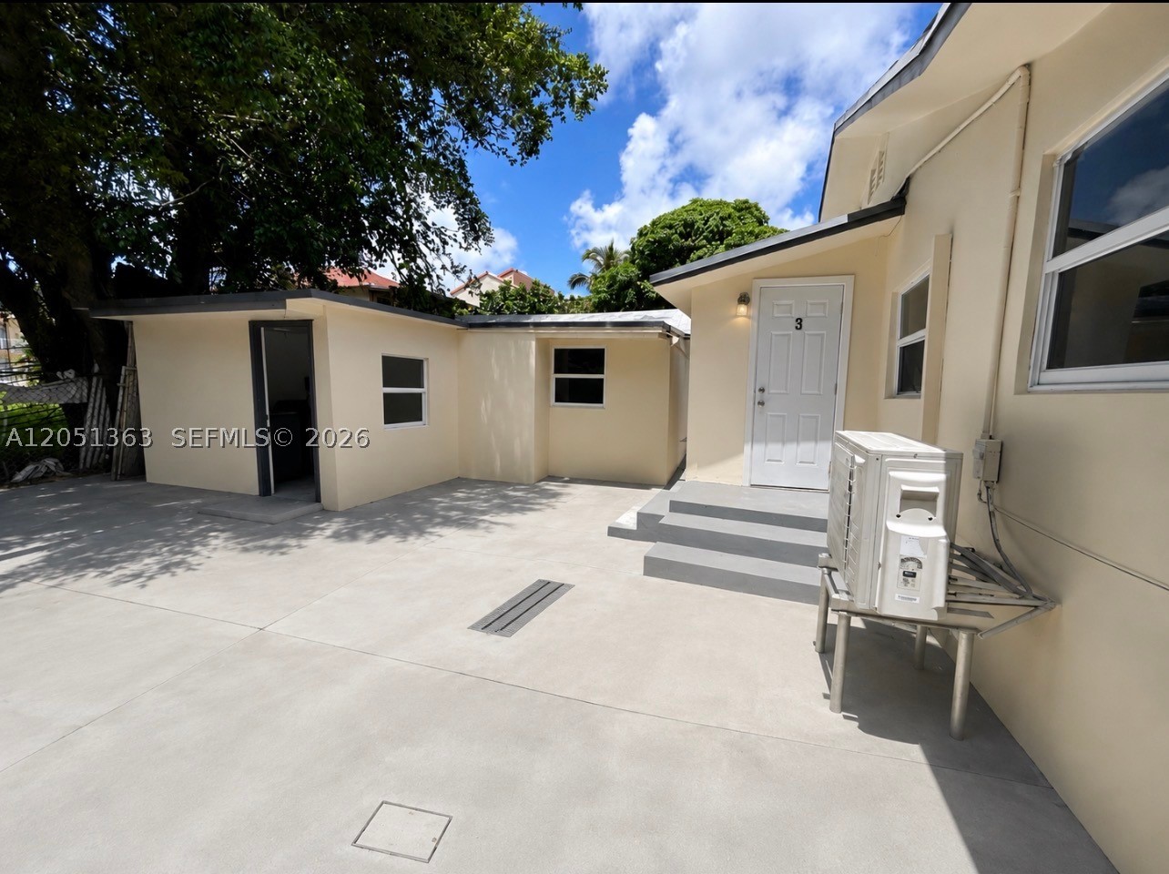 EVANSTON HEIGHTS - Residential Lease