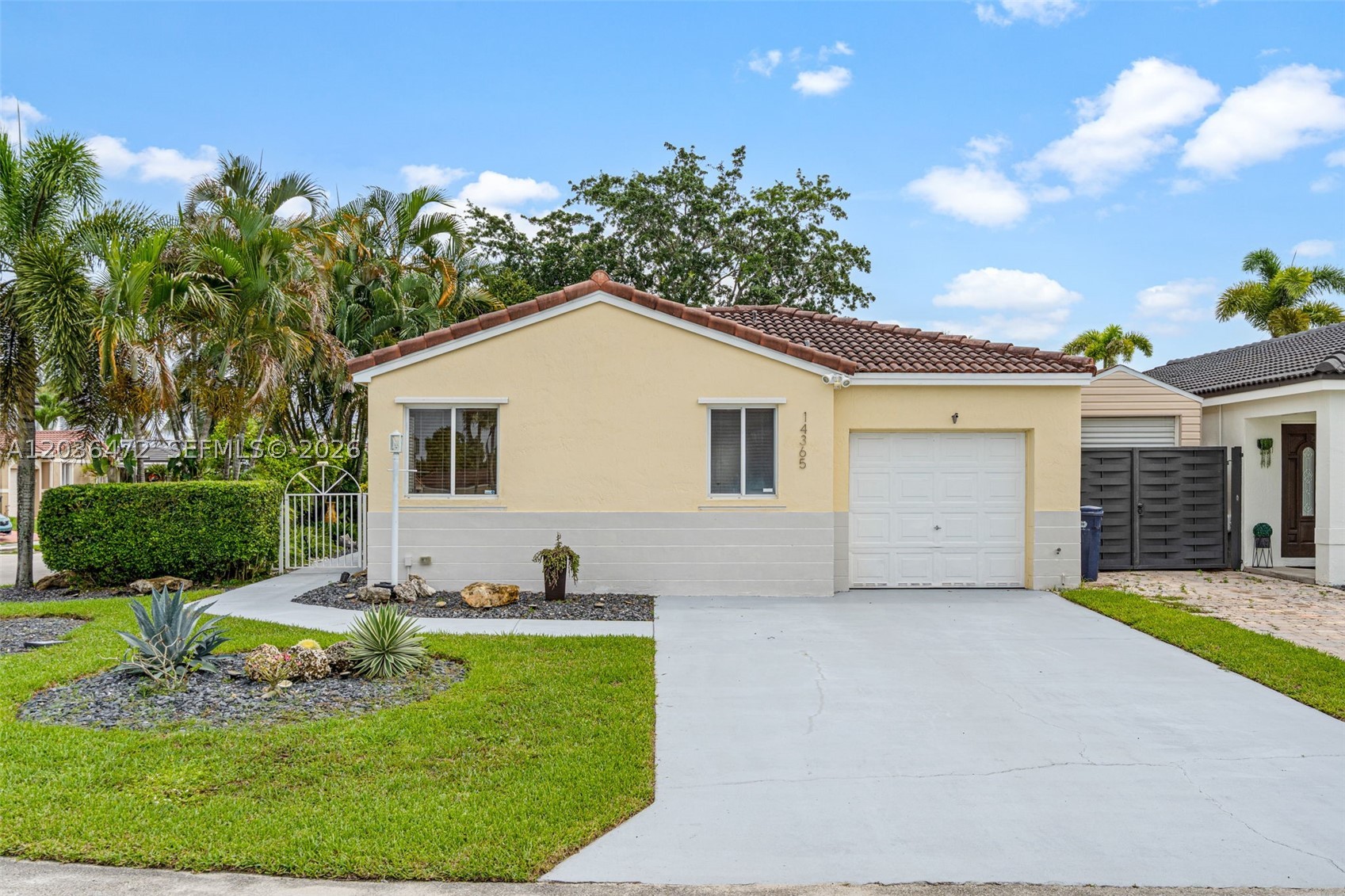 WEITZER SERENA LAKES WEST - Residential