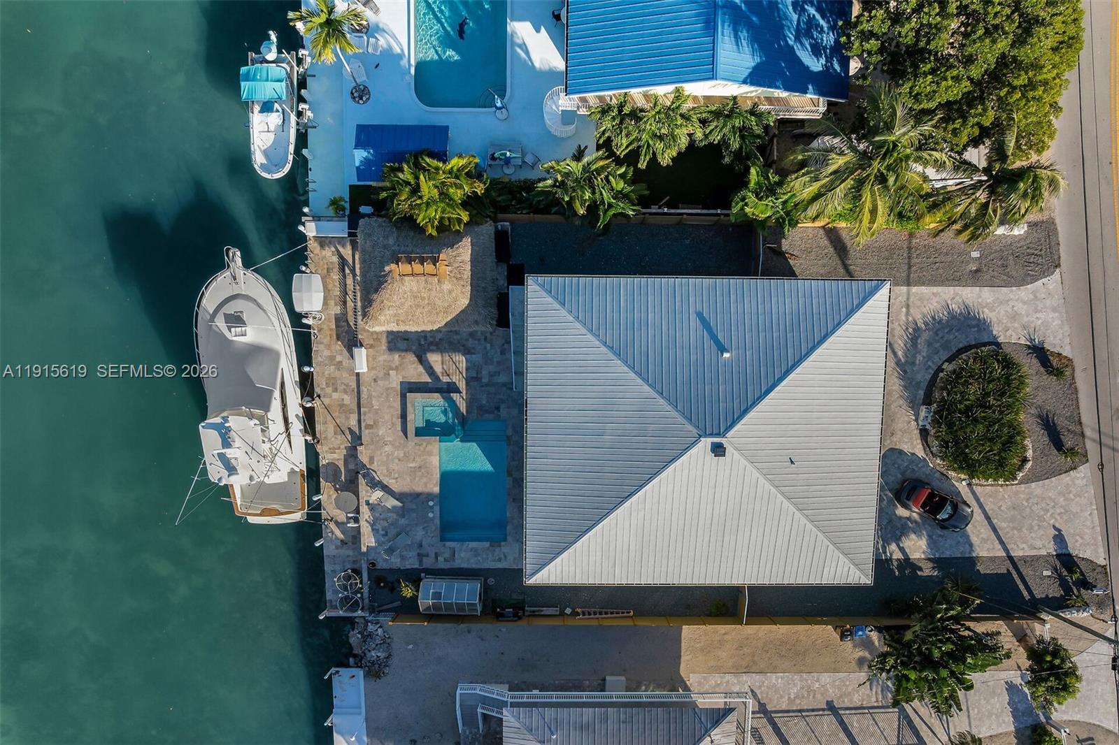 PLANTATION ISLAND - Residential
