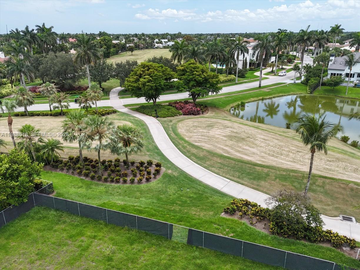 ST ANDREWS COUNTRY CLUB 2 - Land