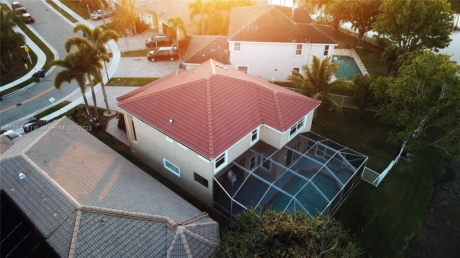 WYNDHAM LAKES CENTRAL - Residential