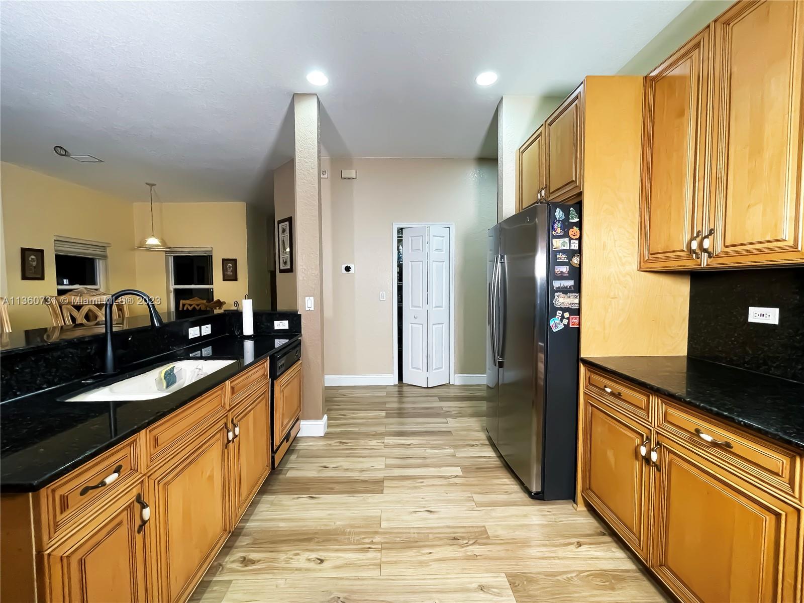 WYNDHAM LAKES CENTRAL - Residential