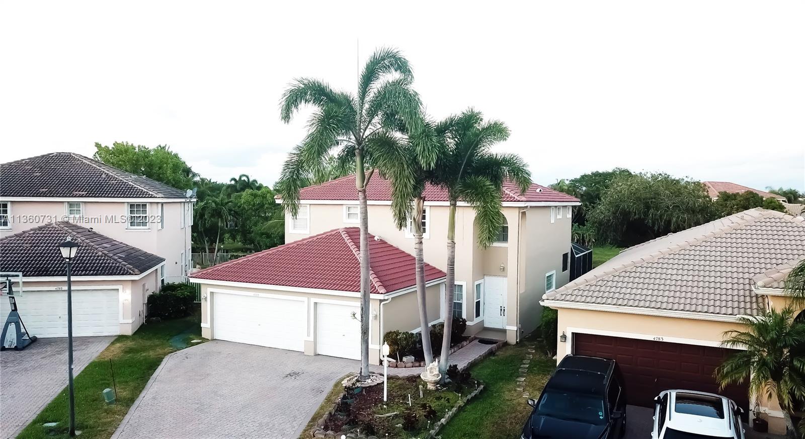 WYNDHAM LAKES CENTRAL - Residential