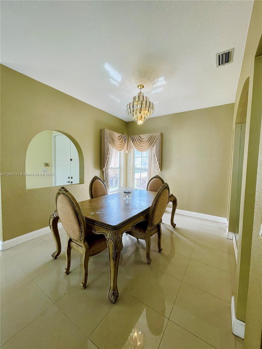 WYNDHAM LAKES CENTRAL - Residential