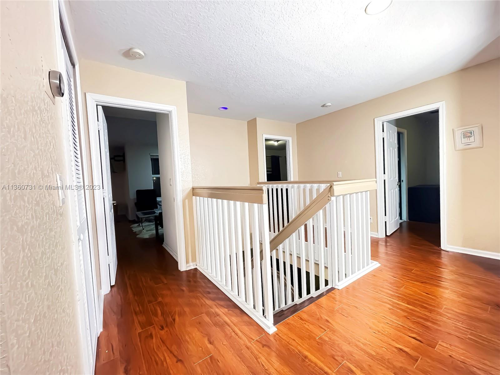 WYNDHAM LAKES CENTRAL - Residential