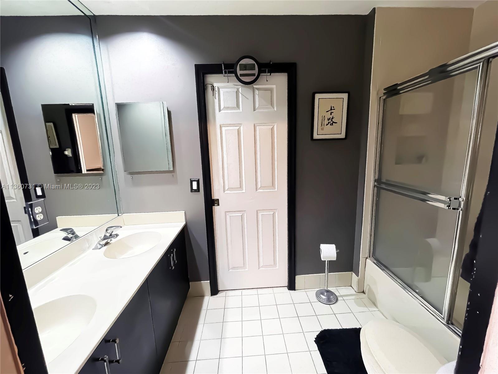 WYNDHAM LAKES CENTRAL - Residential