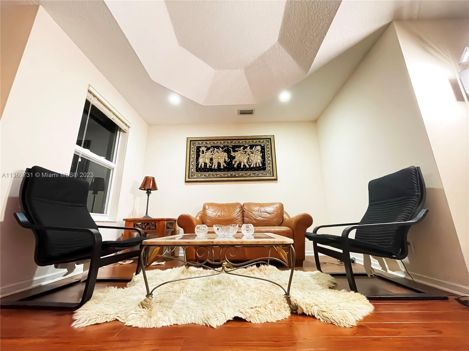 WYNDHAM LAKES CENTRAL - Residential