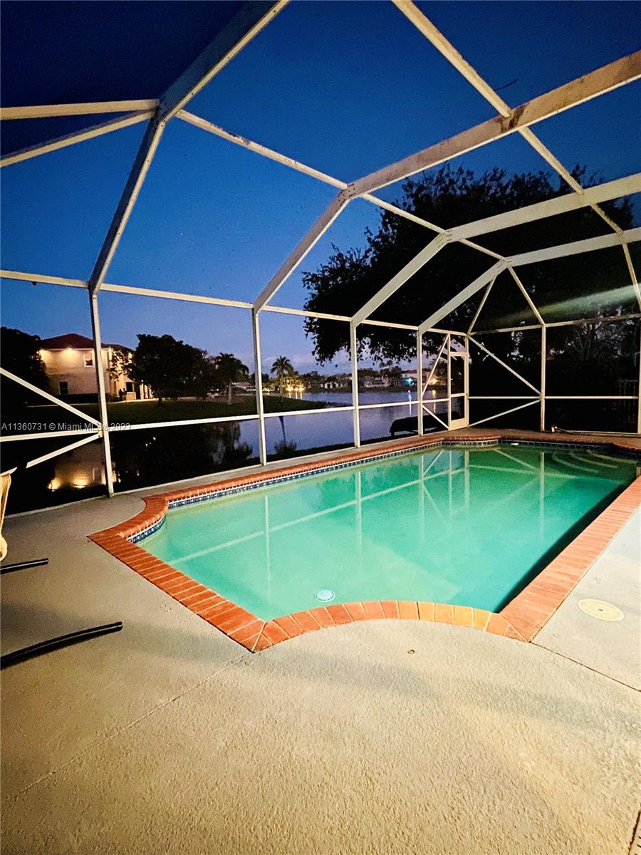 WYNDHAM LAKES CENTRAL - Residential
