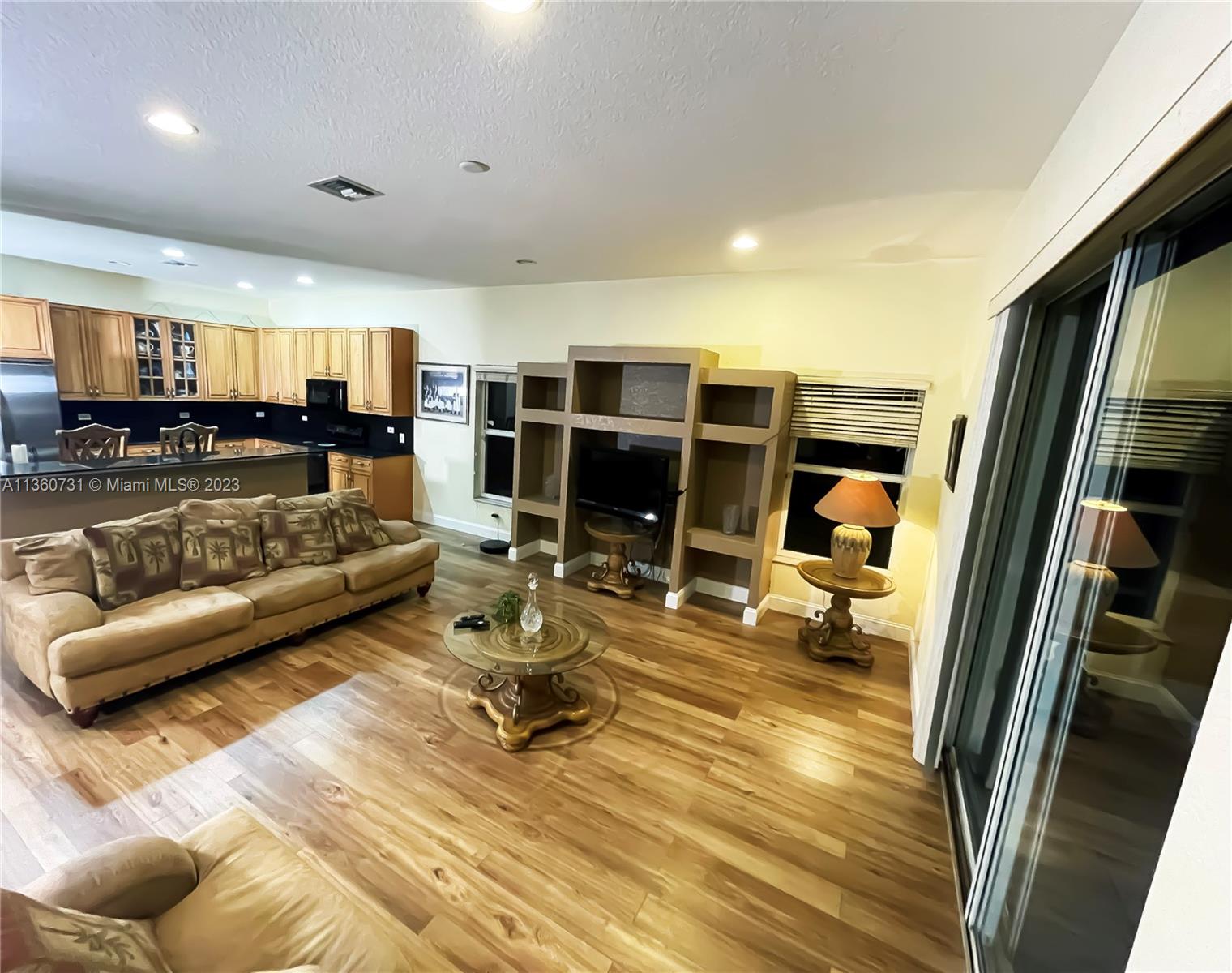 WYNDHAM LAKES CENTRAL - Residential