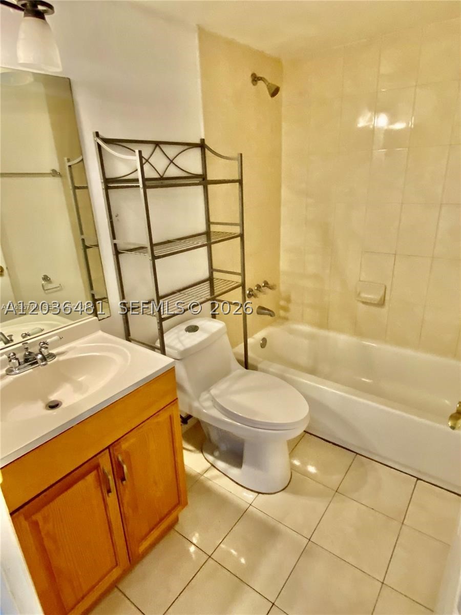 PALMS OF PEMBROKE CONDO - Residential