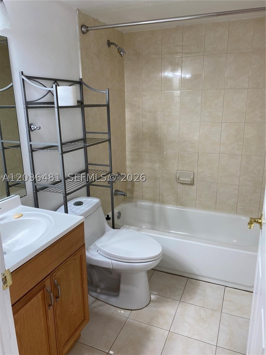 PALMS OF PEMBROKE CONDO - Residential