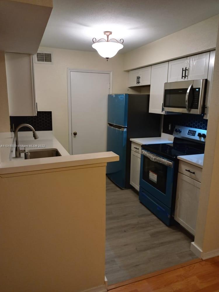 SAILBOAT POINTE CONDO - Residential Lease