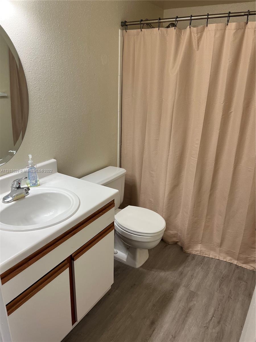 SAILBOAT POINTE CONDO - Residential Lease