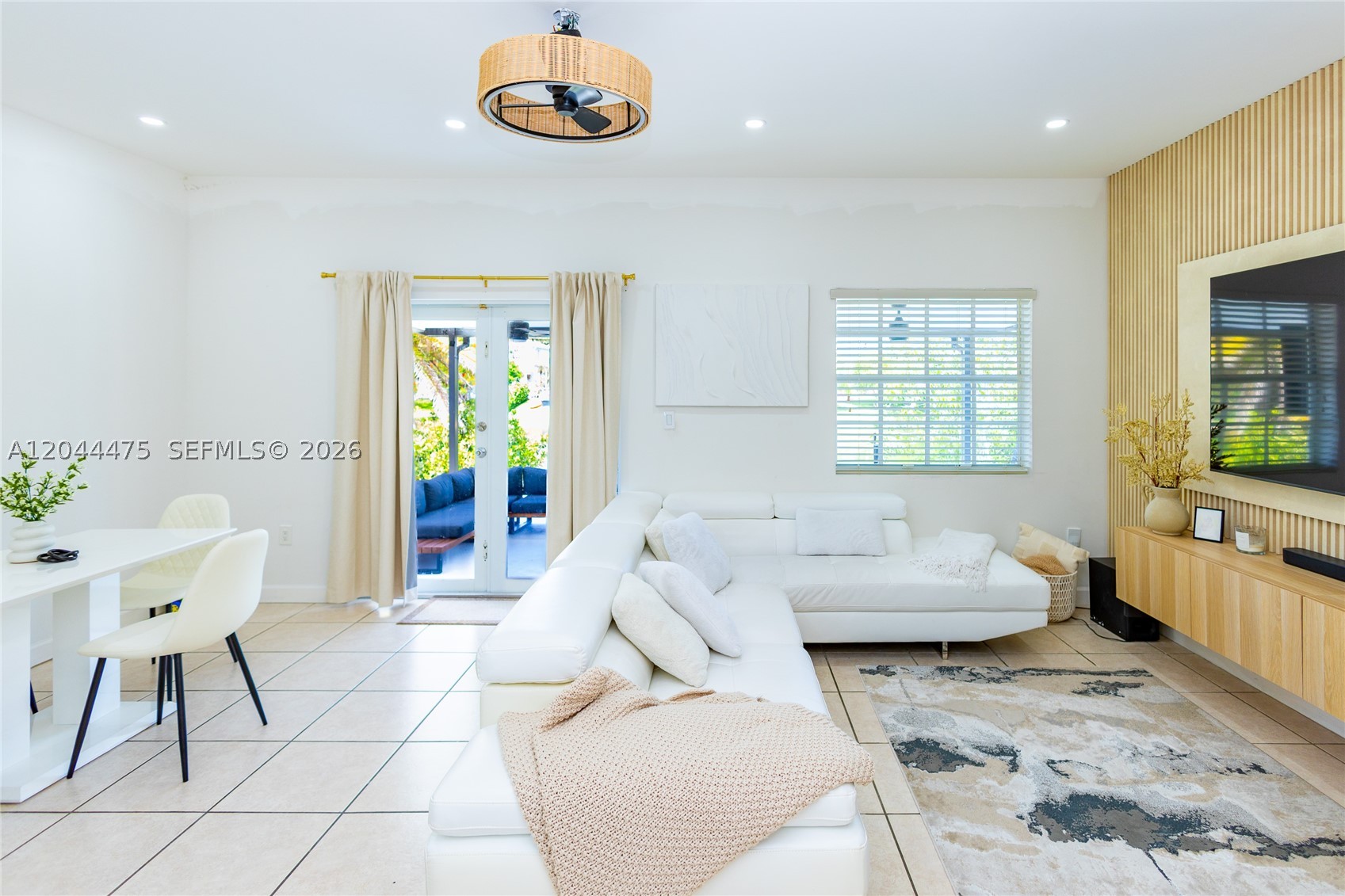 SAN DENIS ESTATES - Residential