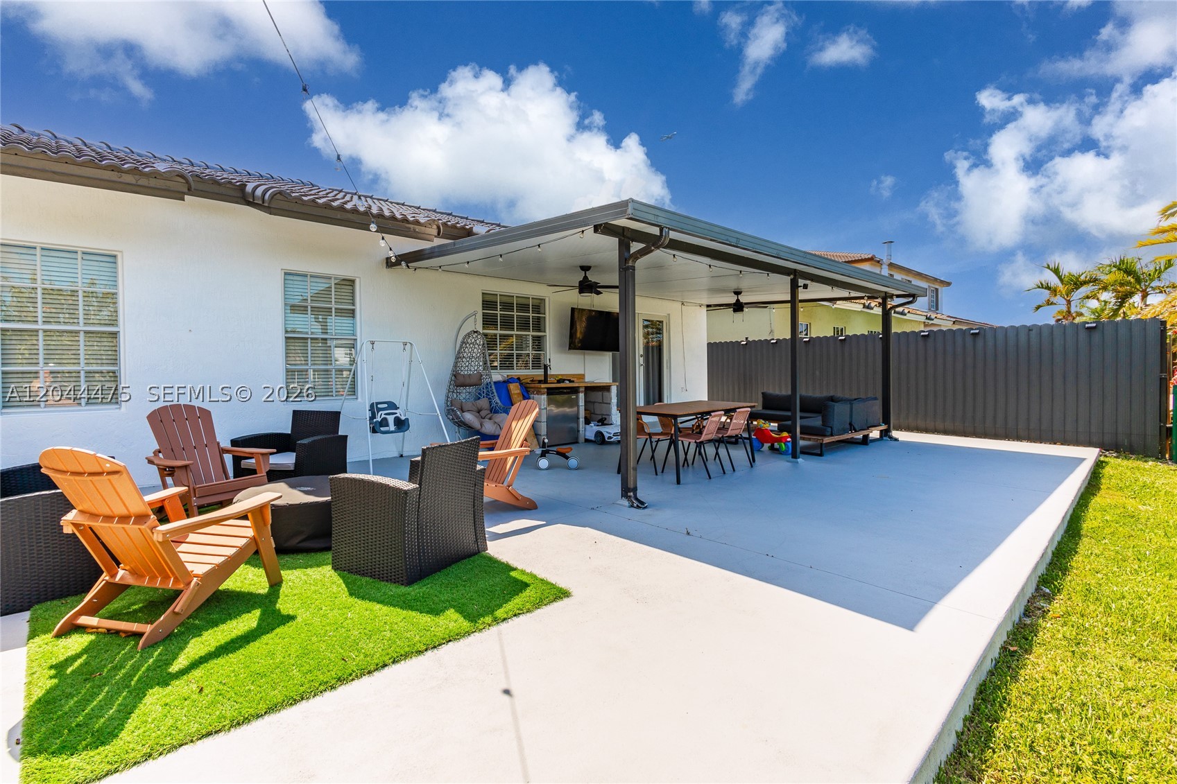 SAN DENIS ESTATES - Residential