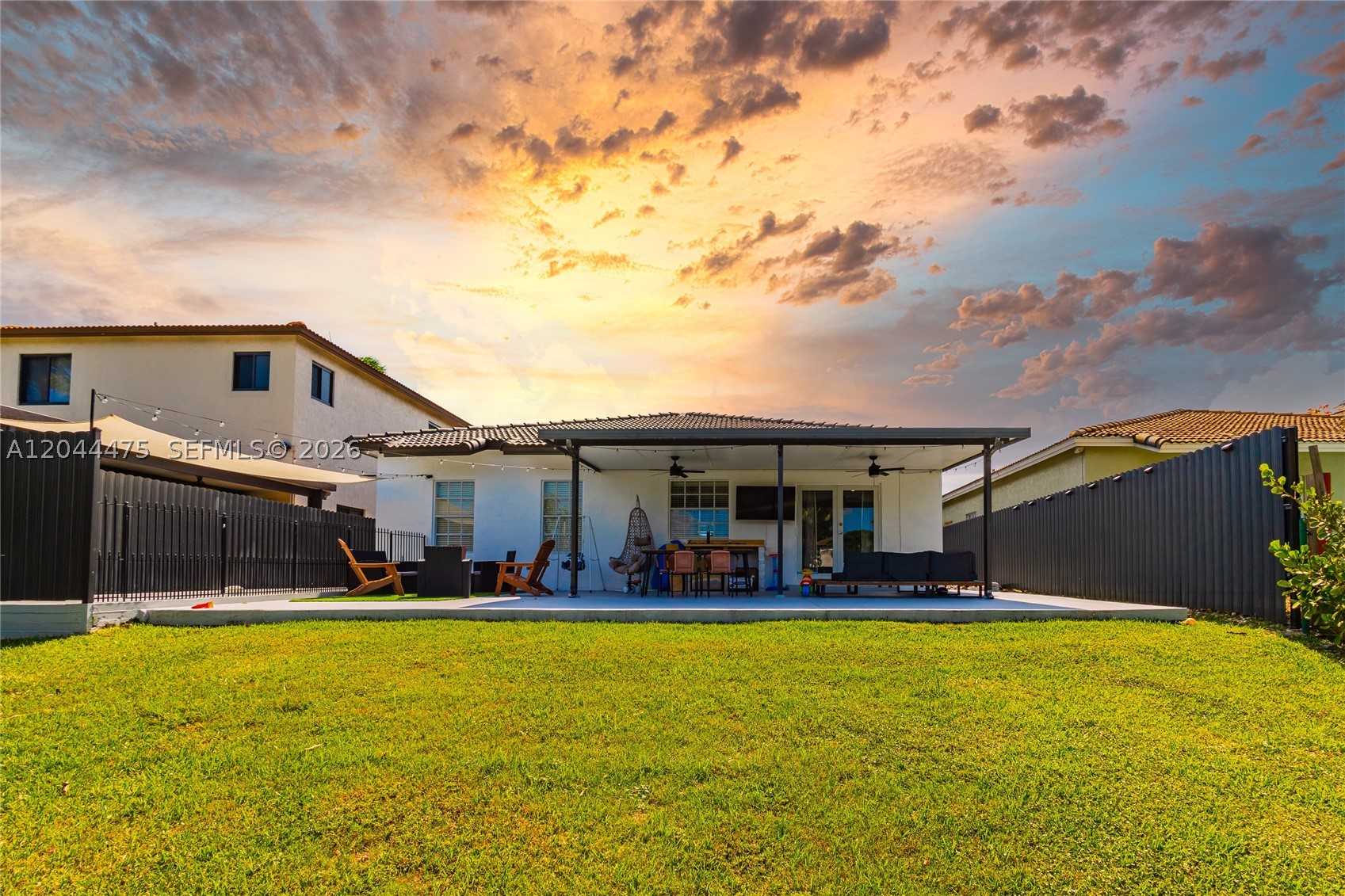 SAN DENIS ESTATES - Residential